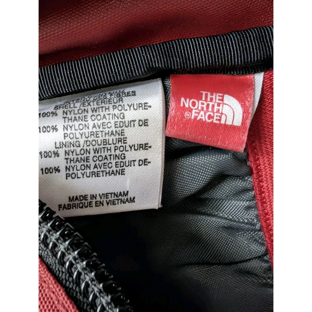 The North Face Yavapai Backpack Red Gray Hiking Travel School Camping Outdoor